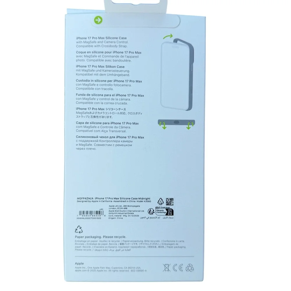 Apple iPhone 17 Pro Max Silicone Case MagSafe Camera Control Midnight Blue NWT